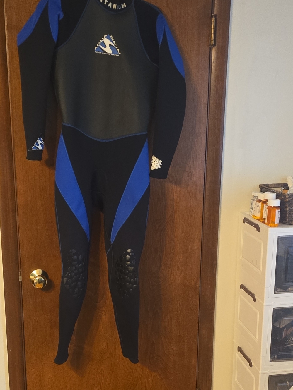 Titanium Men’s Full-Body Wetsuit - Black & Blue